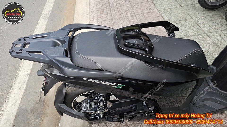 So sánh baga nguyên bản với baga nhôm đúc kiểu SH300i độ cho VinFast Theon S