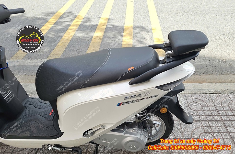 Datbike ERA hoàn thiện tựa lưng bật gấp V1, nâng cao sự thoải mái cho người ngồi sau