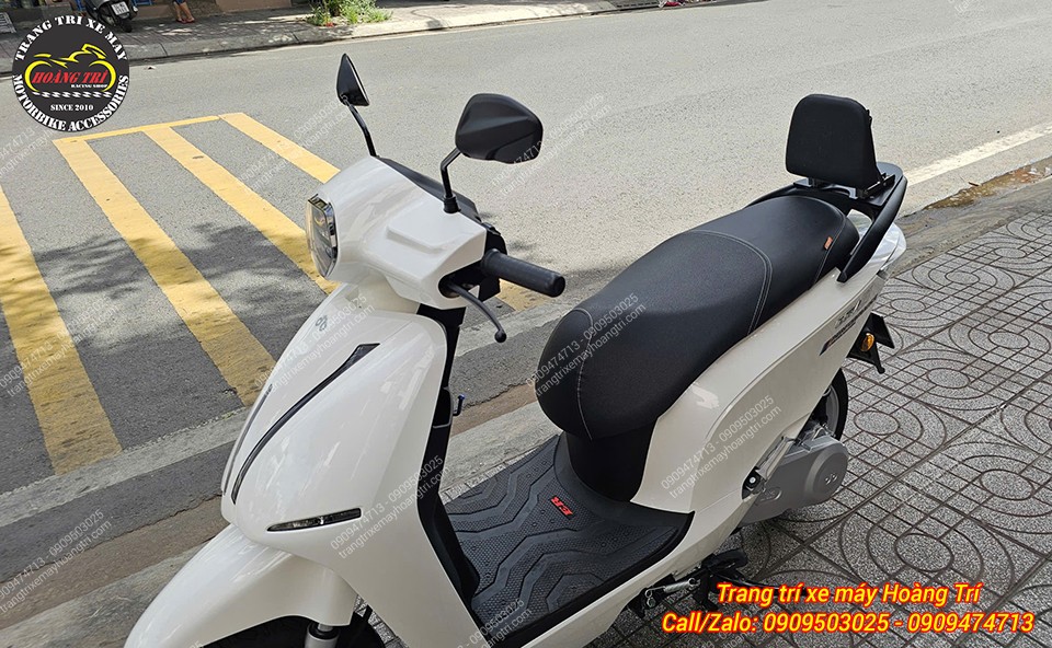 Toàn cảnh Datbike ERA lắp tựa lưng bật gấp V1, tăng tiện ích và hài hòa tổng thể