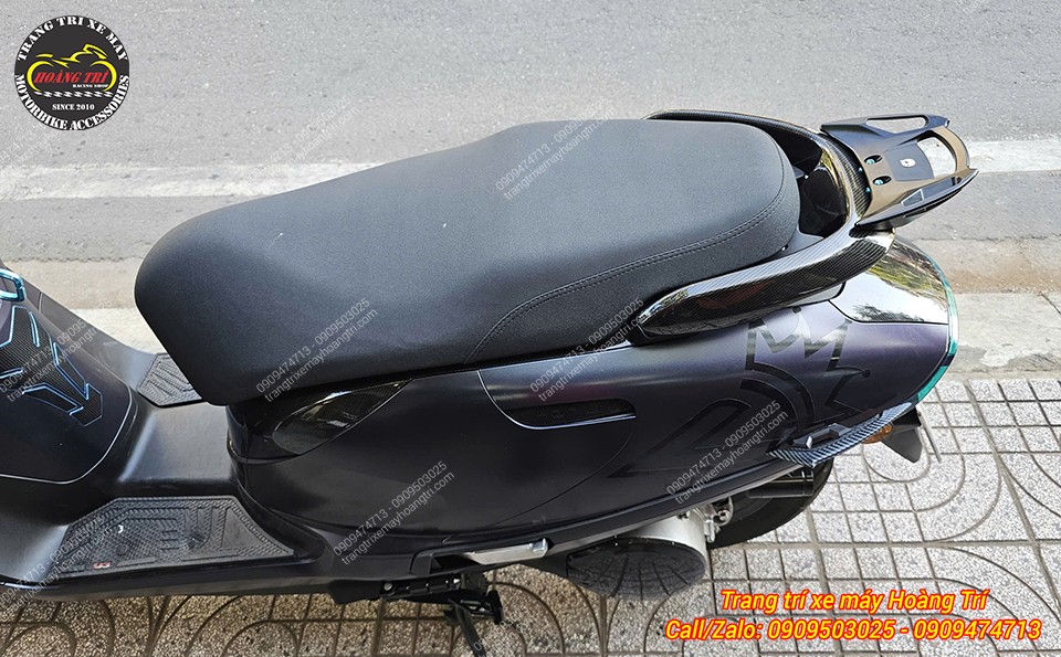 Cần khoan hai lỗ trên baga sau để lắp baga nối dài đúng vị trí theo xe