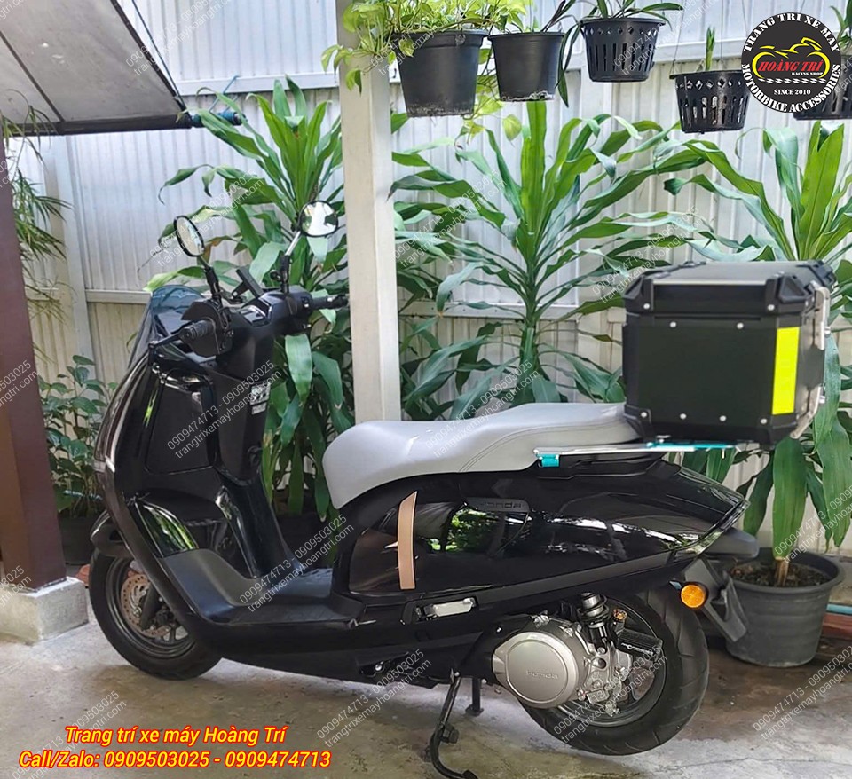 Honda UC3 lắp baga H2C kết hợp thùng sau, tăng tiện ích cho mọi hành trình