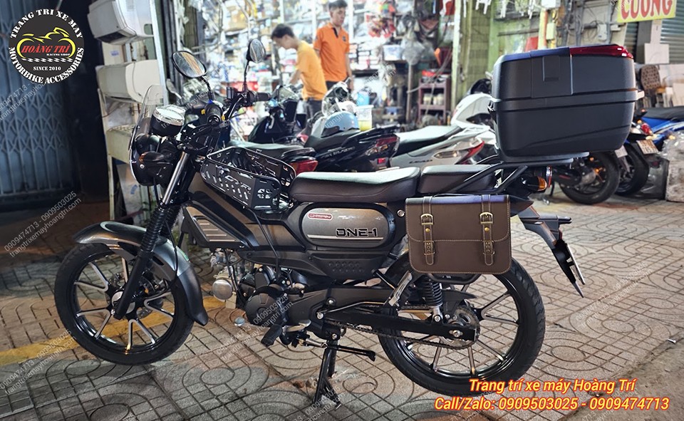 Bản độ J-Pan One-1 hoàn thiện với rổ giữa, túi hông và thùng sau đầy đủ tiện nghi