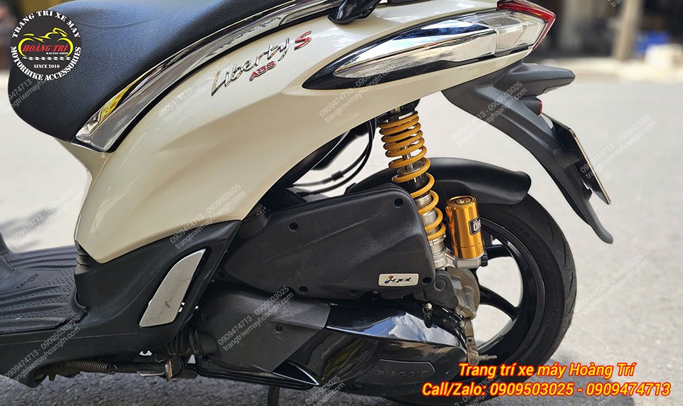 Phuộc Ohlins F1 lắp gọn trên Liberty, tạo điểm nhấn thể thao nổi bật ở phía sau