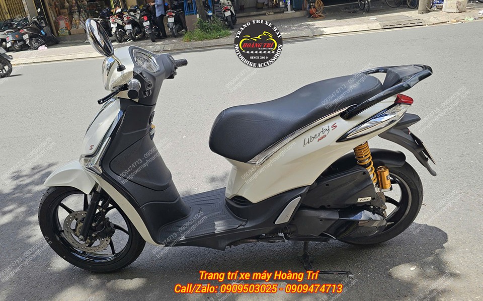 Liberty trắng trở nên thu hút và thể thao hơn sau khi nâng cấp phuộc Ohlins F1