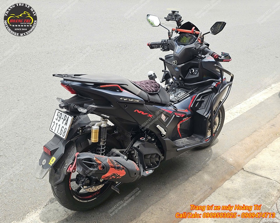 Tổng thể NVX V3 trở nên mạnh mẽ hơn với bộ khung bảo vệ ôm theo đường nét xe