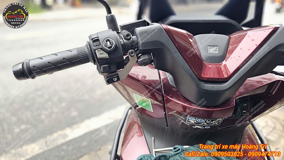Không ảnh hưởng đến các công tắc có sẵn trên xe - Tháo tác dễ dàng, chủ động thao tác hơn