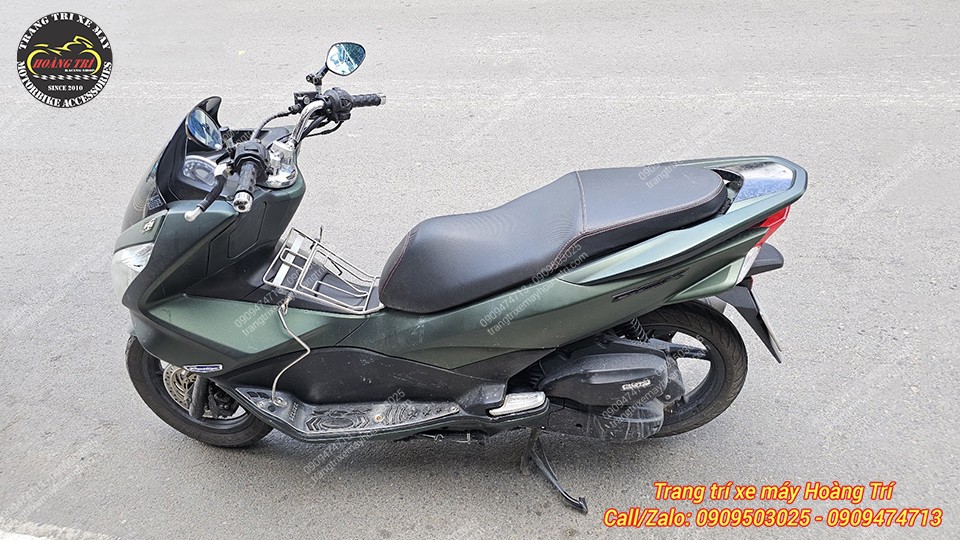 Toàn cảnh PCX 2015 trước khi thay dàn áo xanh lục X254, ngoại hình đã có phần cũ