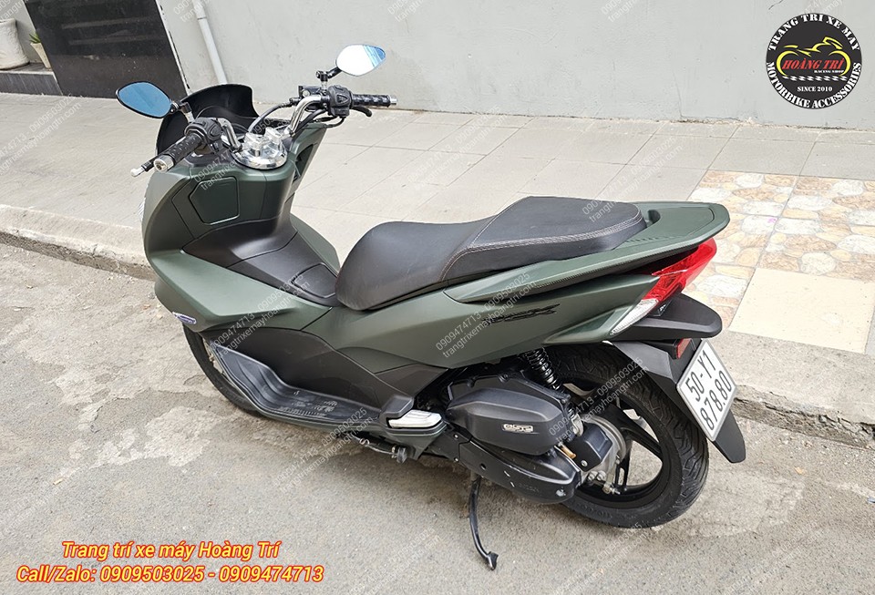 Góc nhìn phía sau cho thấy PCX 2015 thay đổi rõ rệt sau khi hoàn thiện dàn áo X254