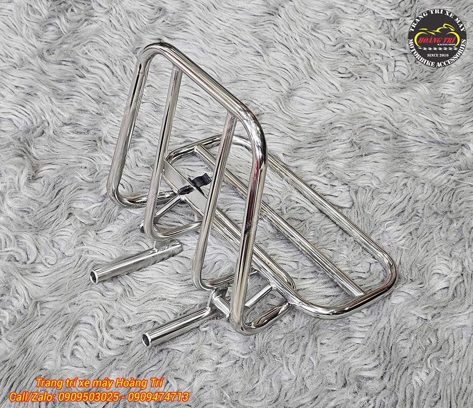 Baga sau Honda Dunk inox sáng bóng, thiết kế khung chắc chắn với mặt baga rộng rãi