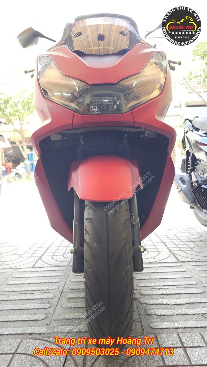 Trực diện Honda PCX 2024 lắp Bulbtek Cyber 1 cân đối, tăng vẻ ngoài hiện đại và mạnh mẽ