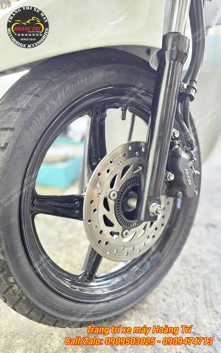 Bánh trước Honda SH được trang bị vòng cảm biến ABS bên cạnh đĩa và heo dầu Nissin