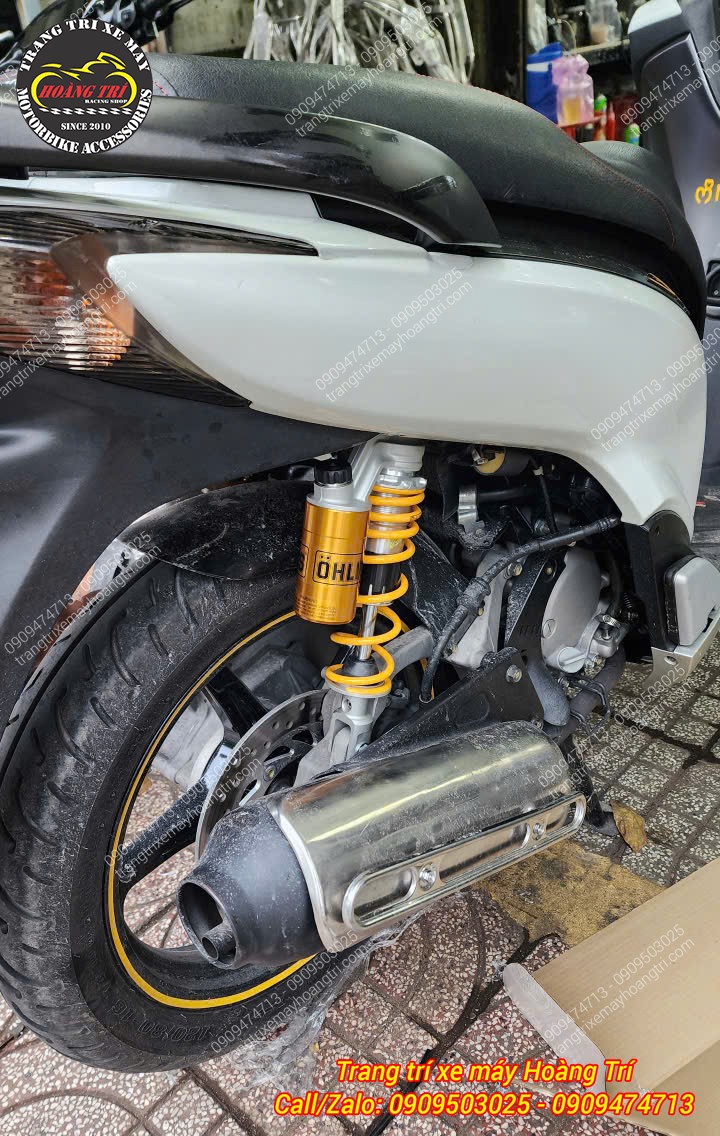 Cận cảnh phuộc Ohlins HO813 chính hãng trên SH Ý nổi bật lò xo vàng cùng bình dầu