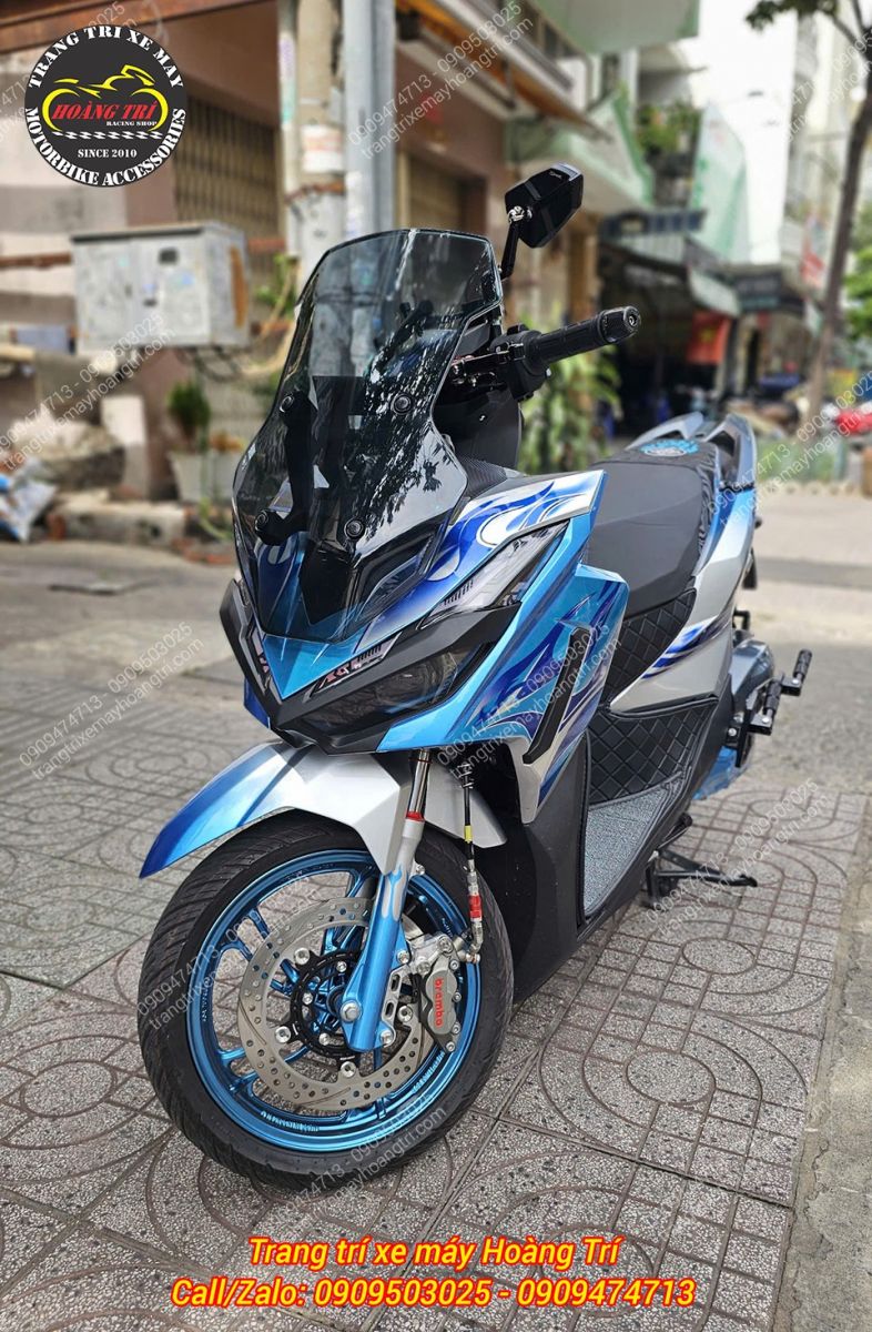 Vario 125 2026 nổi bật kính chắn gió ADV Zhi.Pat màu đen khói, cao và đậm chất thể thao