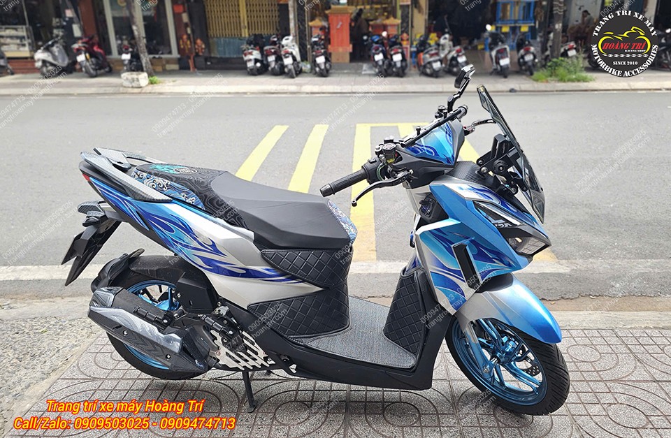 Toàn cảnh Vario 125 trang bị kính chắn gió ADV Zhi.Pat tạo phong cách touring ấn tượng