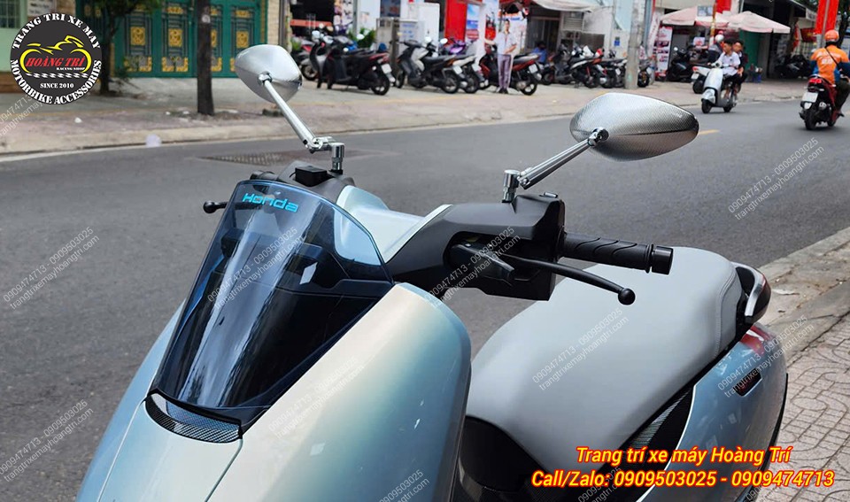 Cặp kính sò nhôm CNC màu bạc lắp Honda UC3, tạo điểm nhấn hiện đại cho tay lái