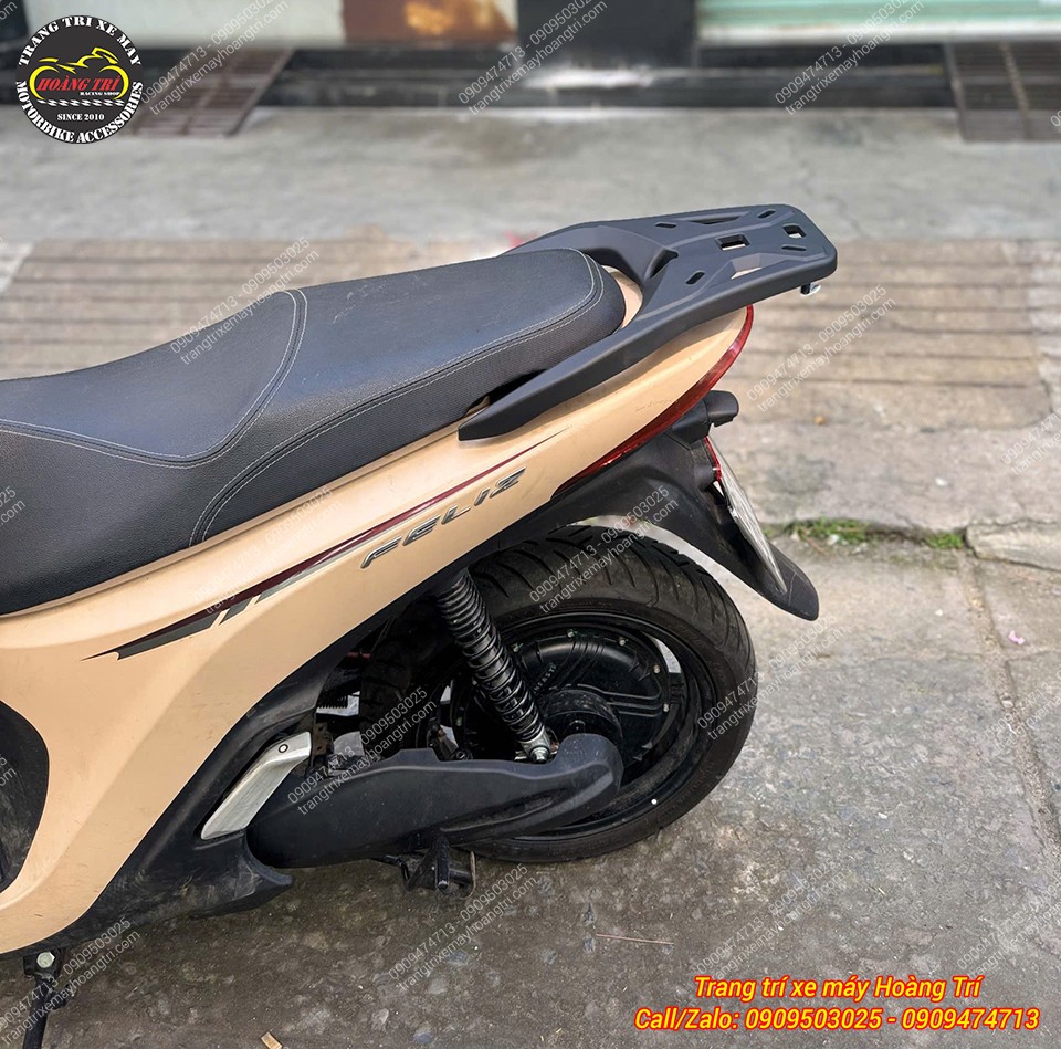Baga LBS kiểu SH 300i lắp vừa vặn trên Vinfast Feliz, tăng diện tích phía sau yên