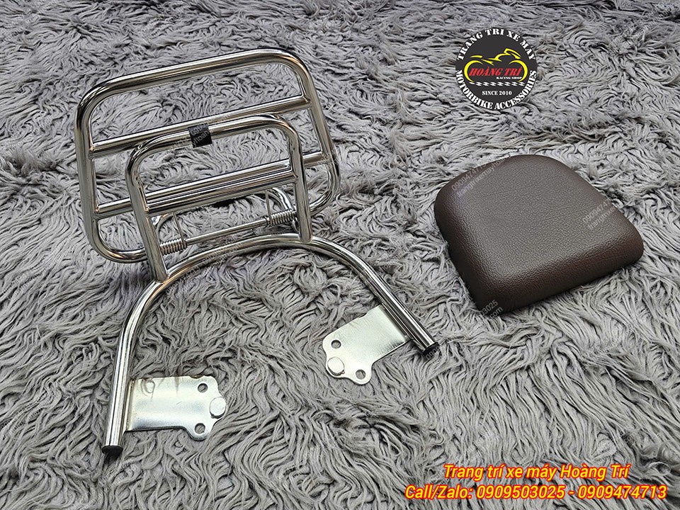 Baga sau Scoopy / Genio đi kèm nệm tựa lưng màu nâu, phù hợp phong cách cổ điển thanh lịch
