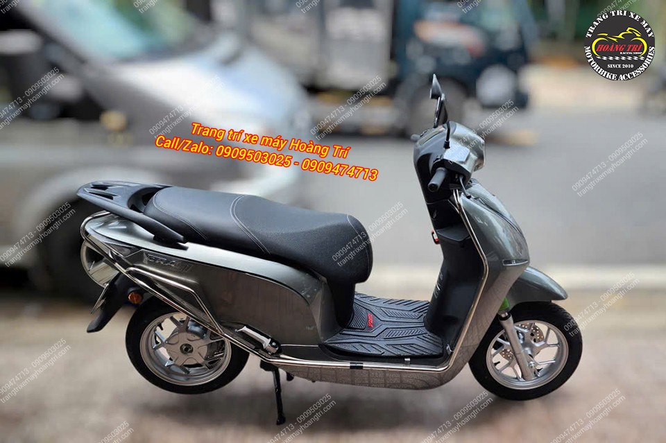 Toàn cảnh Datbike ERA sau khi lắp khung inox bảo vệ vẫn giữ kiểu dáng thanh lịch