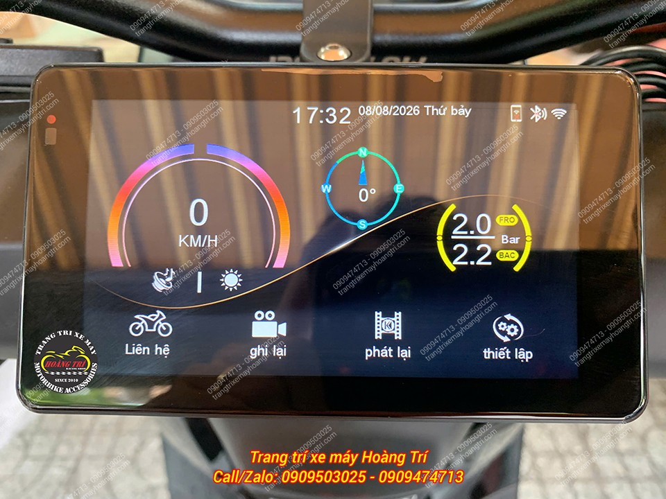 Màn hình Elook 5 inch hiển thị tốc độ và áp suất hai bánh xe máy điện Honda UC3