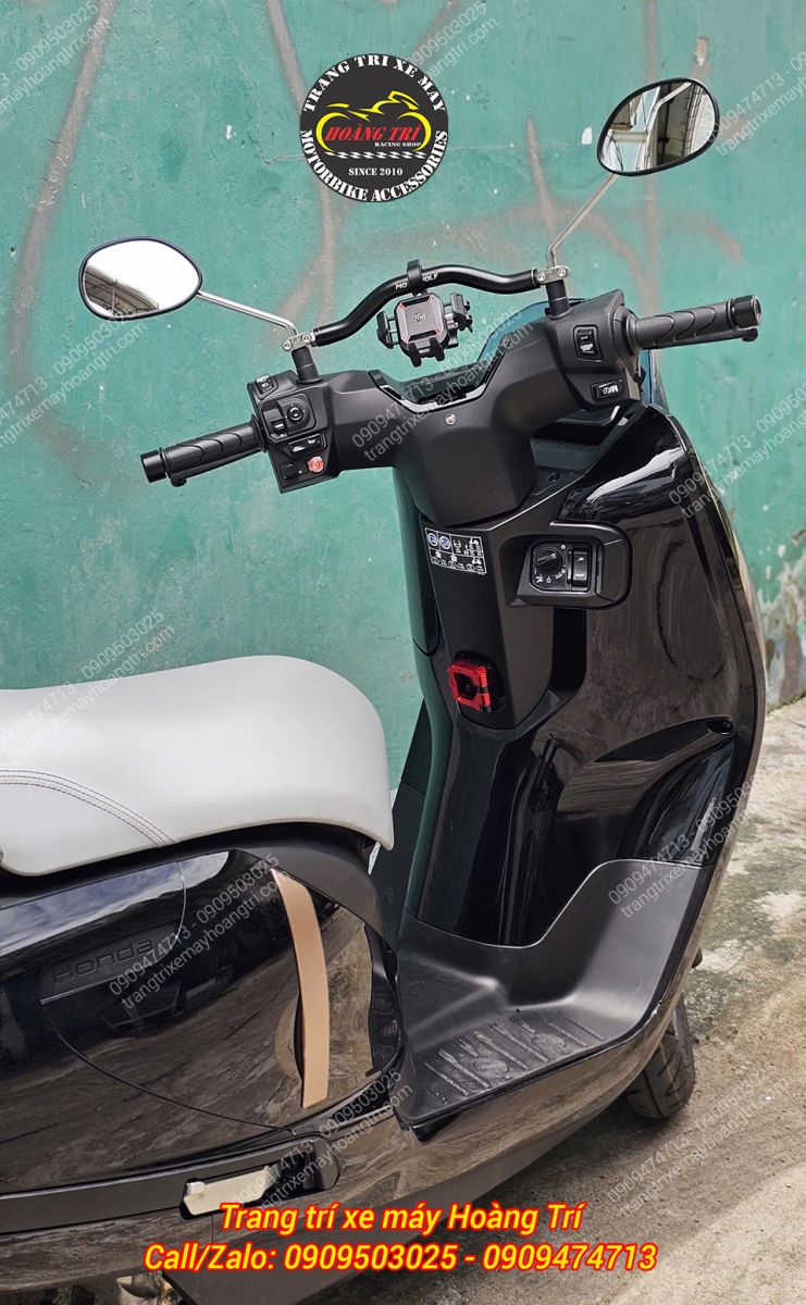 Toàn cảnh Honda UC3 sau khi trang bị móc nhôm HTR SH, thêm tiện ích và điểm nhấn