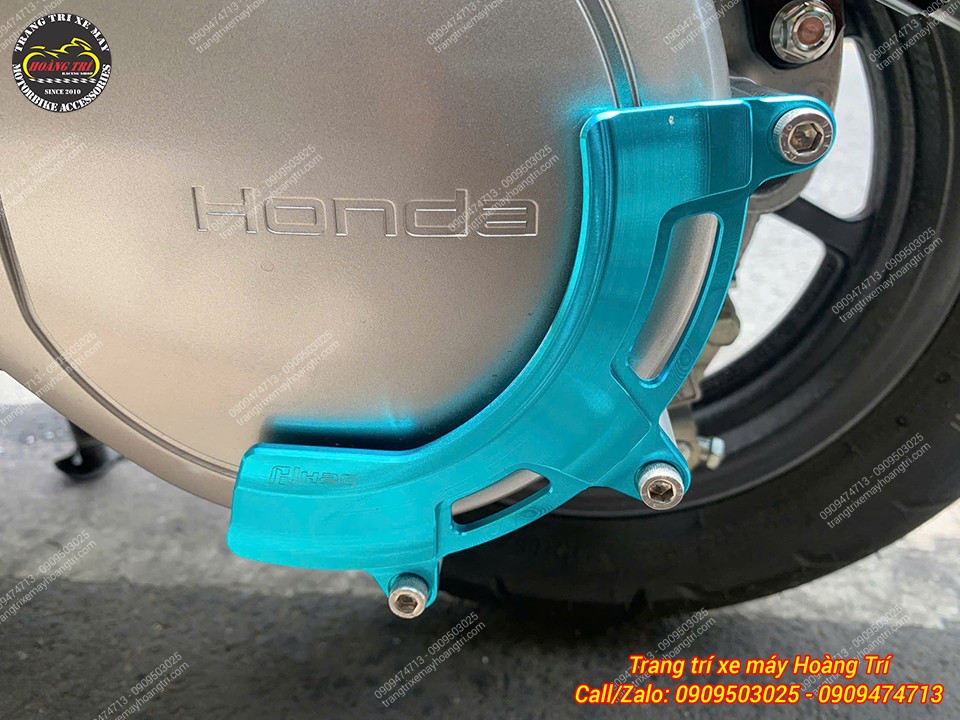Ốp bảo vệ lốc máy H2C màu xanh thiết kế CNC đẹp mắt, lắp chắc chắn trên Honda UC3