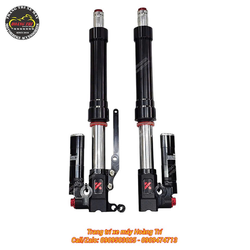 Phiên bản phuộc Upside Down Kingham màu đen mang phong cách mạnh mẽ, thể thao và hiện đại