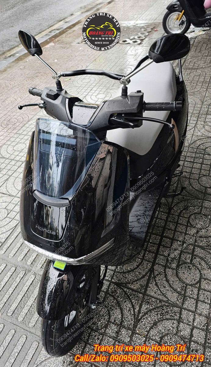 Toàn cảnh Honda UC3 sau khi gắn thanh ngang Motowolf, tạo diện mạo tay lái khác biệt hơn