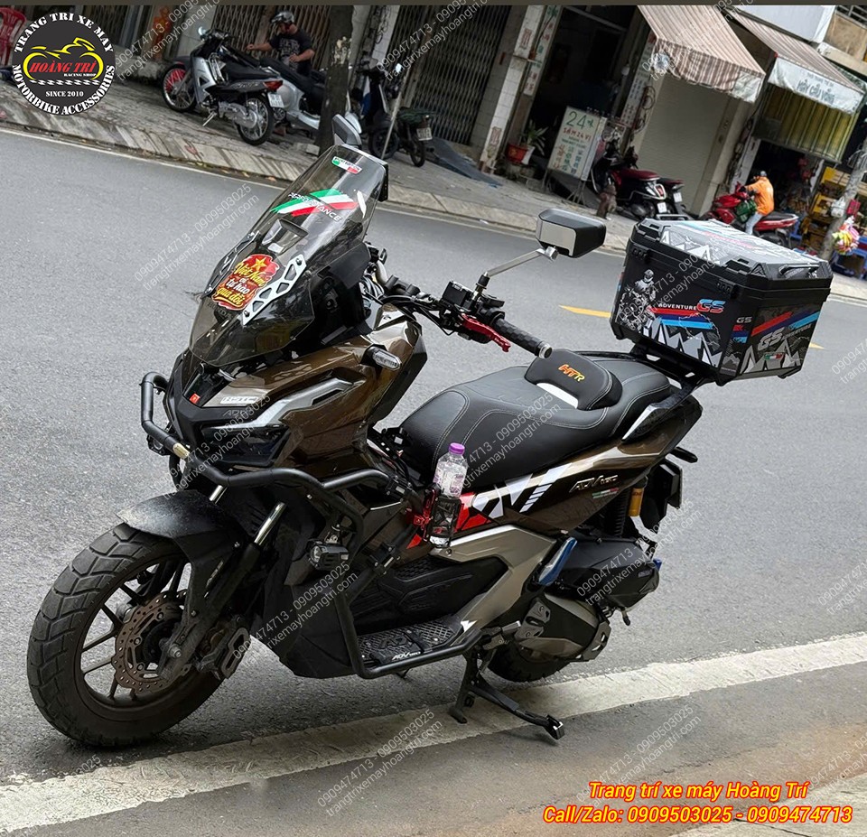 ADV 160 hoàn thiện tay thắng Biker chính hãng, tăng thêm phong cách thể thao, cá tính cho xe