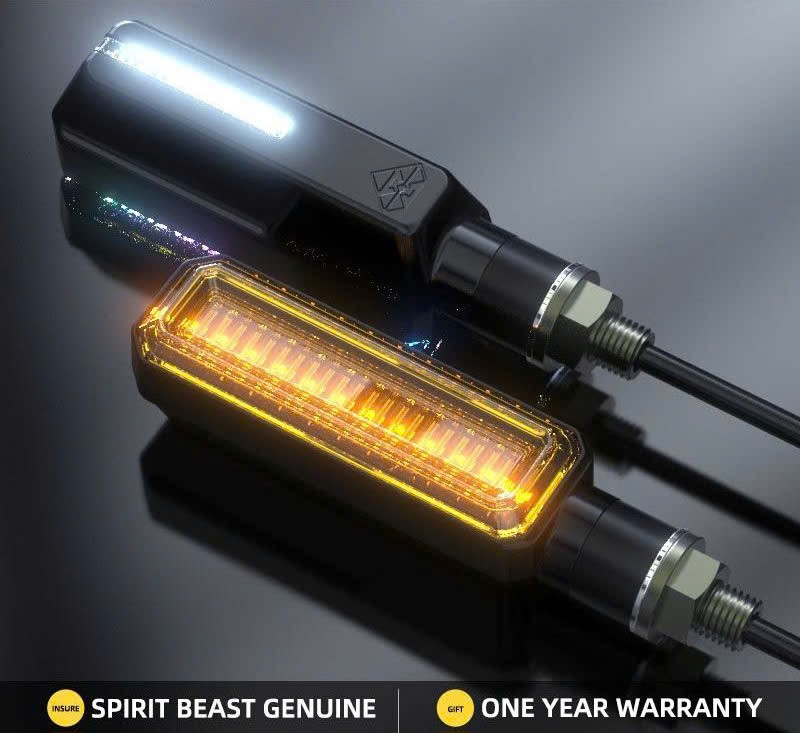 Cặp Spirit Beast L25 màu trắng hiển thị nổi bật cả chế độ demi lẫn xi nhan