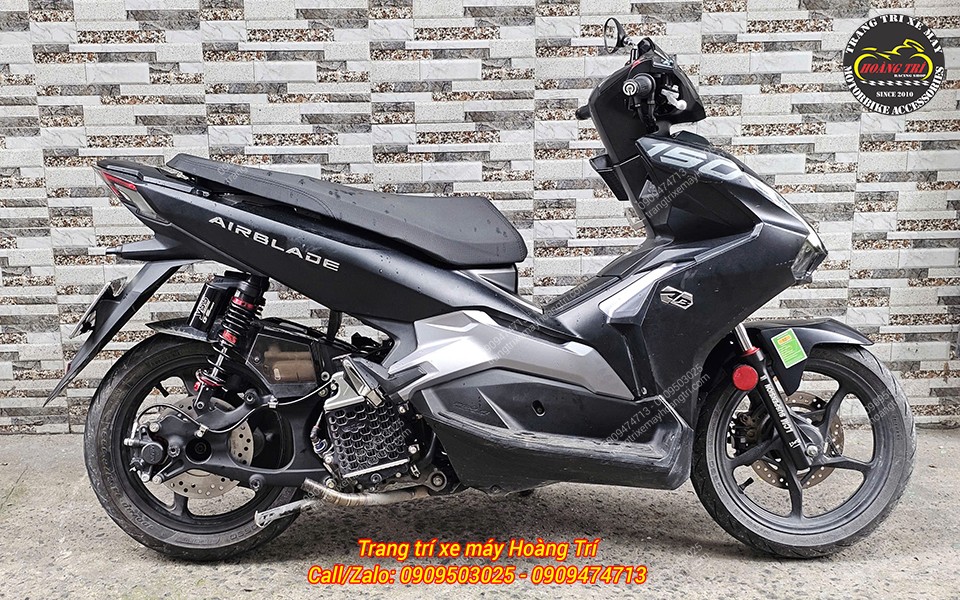 Tổng thể Airblade 150 thể thao hơn với hệ thống đĩa sau kết hợp gấp sau PCX 160