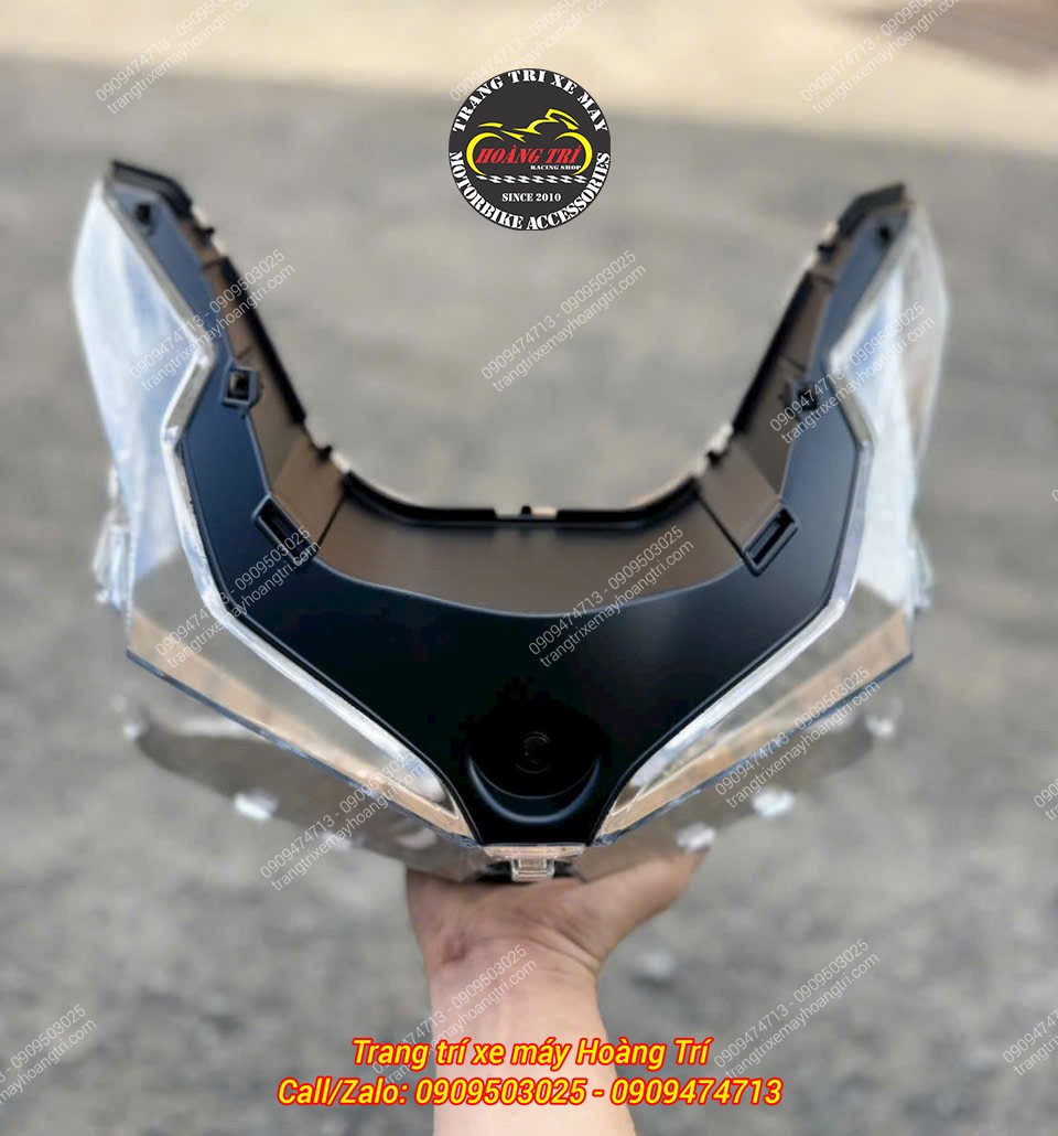 Mặt sau mica đèn pha Airblade 150/160 cho thấy kiểu dáng góc cạnh và các ngàm lắp