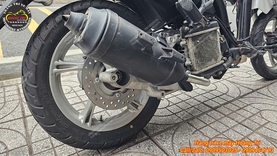 Dàn áo được tháo ra toàn bộ thuận tiện cho việc nâng cấp các phụ kiện