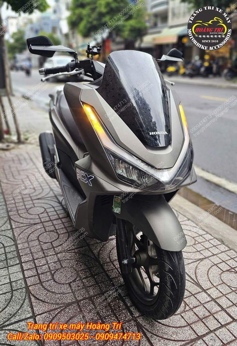 Dàn đầu PCX 160 vẫn giữ phong cách nguyên bản trước khi tiến hành nâng cấp thùng
