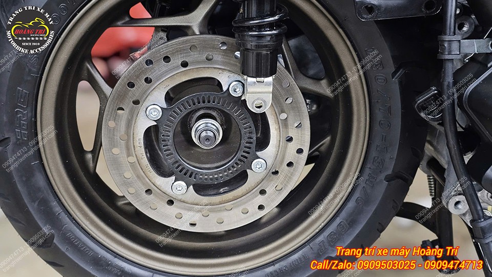 Cận cảnh đĩa phanh sau PCX 160 tích hợp vành xung ABS sau khi hoàn thiện