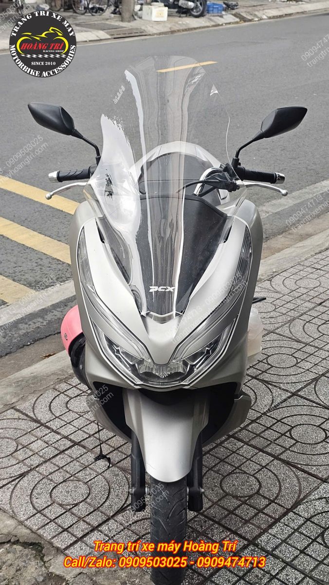 Kính chắn gió HTR với thiết kế uốn cong tạo nên sự độc đáo và khác biệt