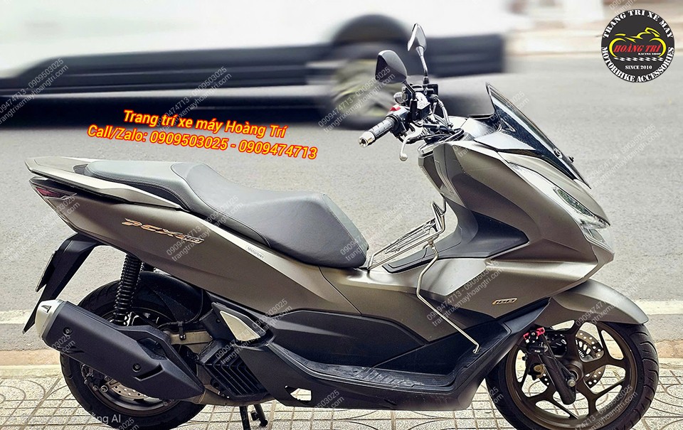 Một góc khác của PCX 160 nguyên bản giúp dễ dàng so sánh diện mạo sau nâng cấp