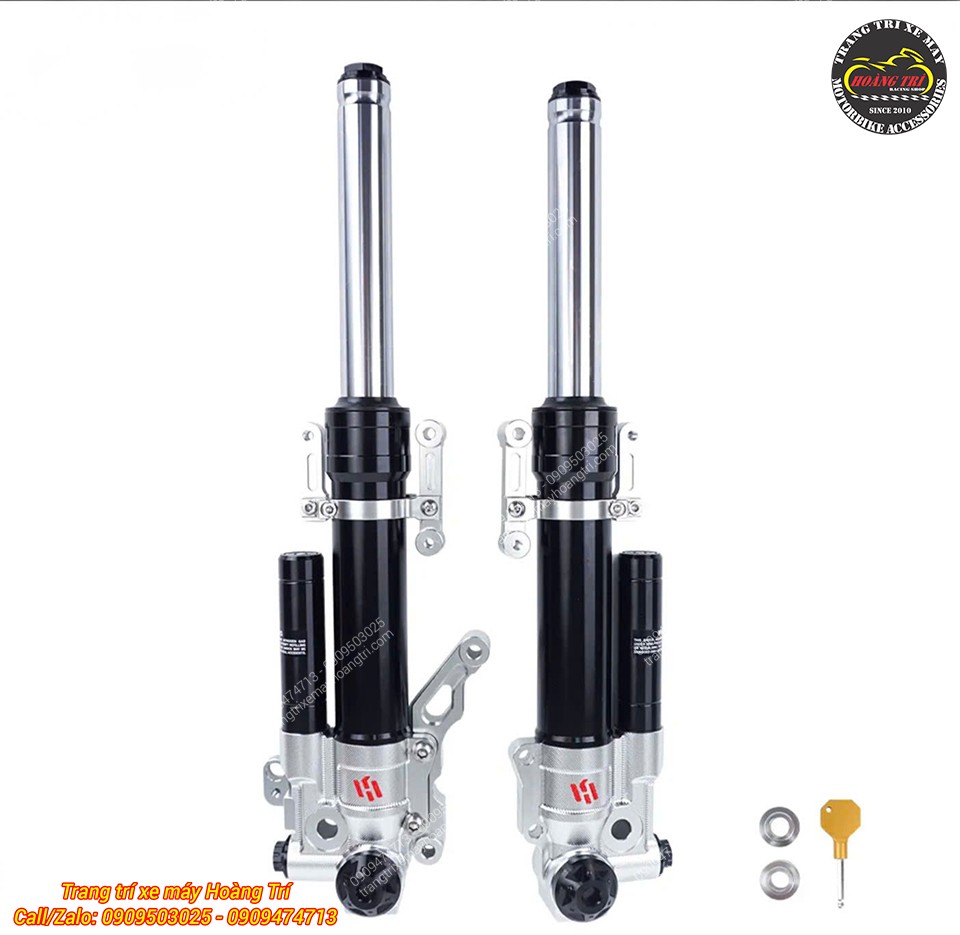 Phiên bản phuộc KingHam màu đen mạnh mẽ, phối chân nhôm màu bạc tạo điểm nhấn cho PCX