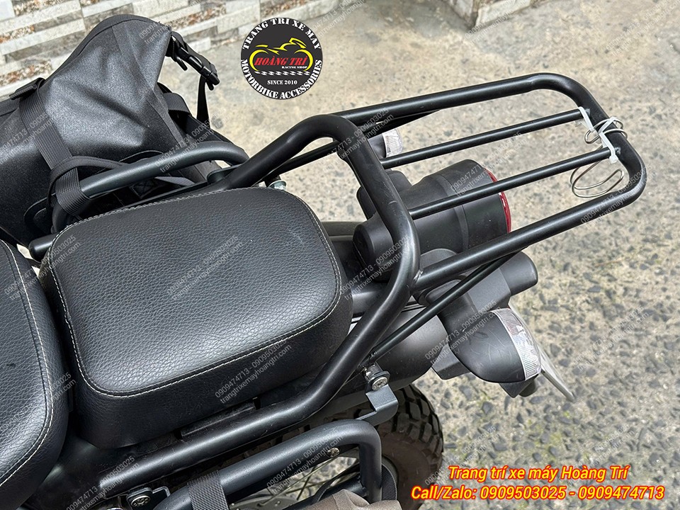 Baga hông LBS lắp phía sau PG-1, khung ống chắc chắn và bố trí sát thân xe