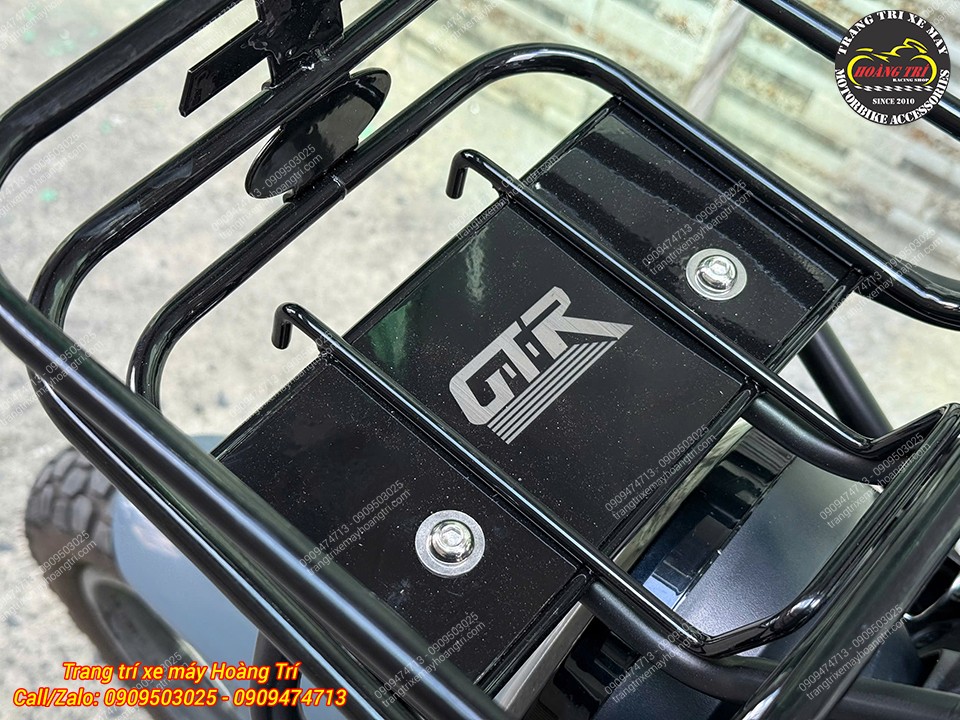 Cận cảnh pát baga GTR PG-1 bắt chắc chắn bằng ốc vít, hoàn thiện gọn gàng phía đầu xe