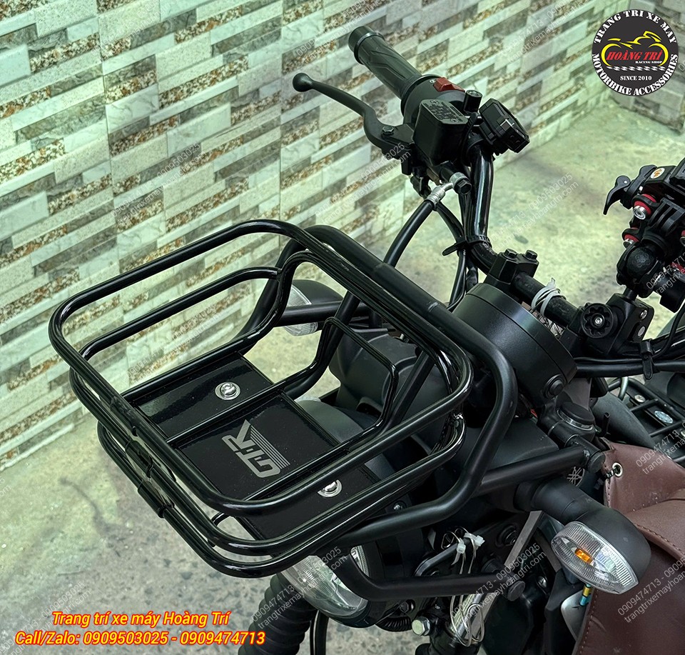 Baga đầu đèn GTR hoàn thiện trên Yamaha PG-1, tạo thêm vị trí để đồ gọn gàng phía trước