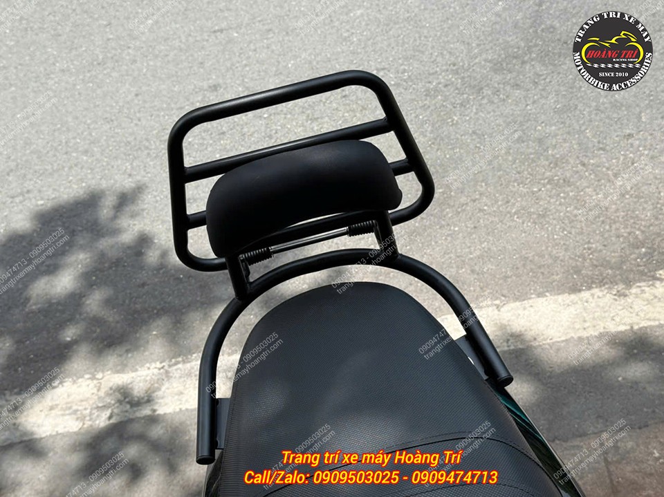 Baga HT kết hợp nệm tựa lưng dành cho Scoopy, tăng sự thoải mái hơn cho những chuyến đi dài