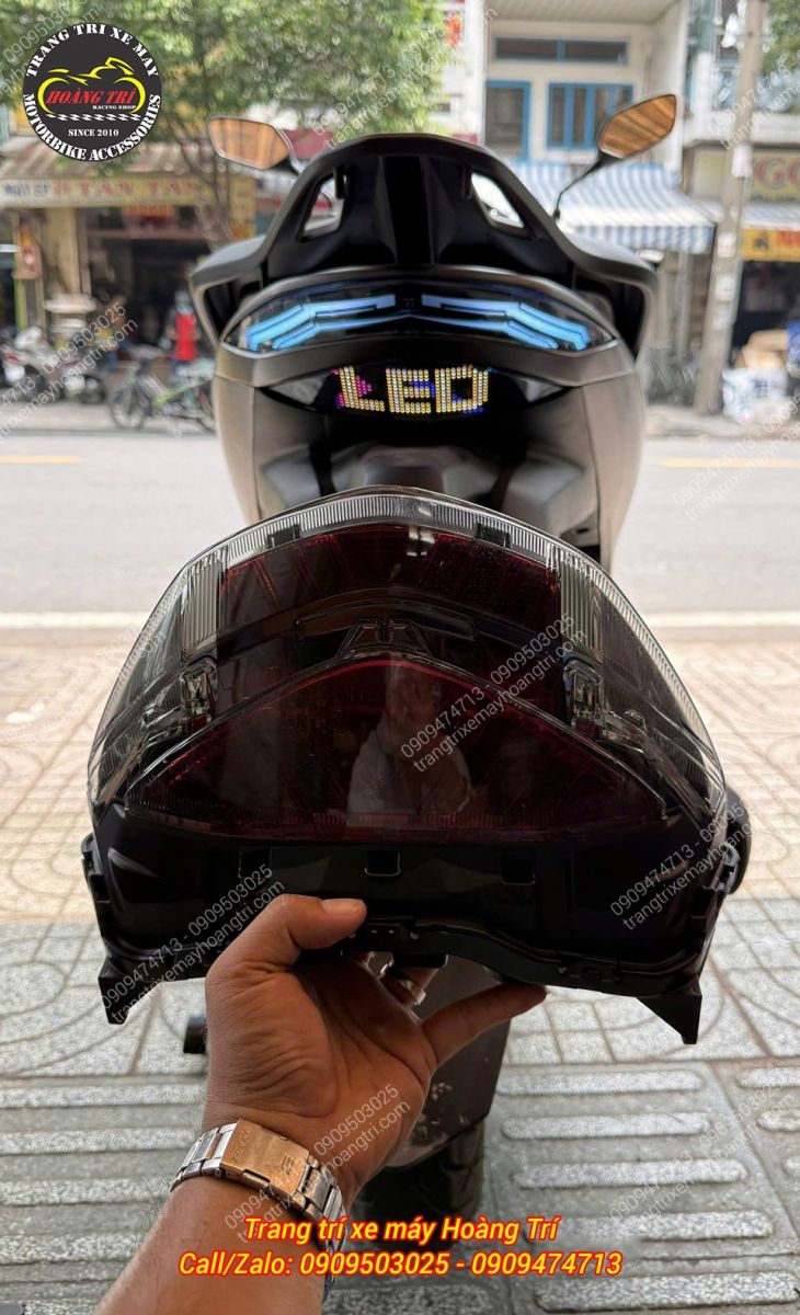 Cụm đèn hậu zin Sh 2026 được gửi lại cho anh khách sau khi đã độ bằng mẫu LED Audi mới