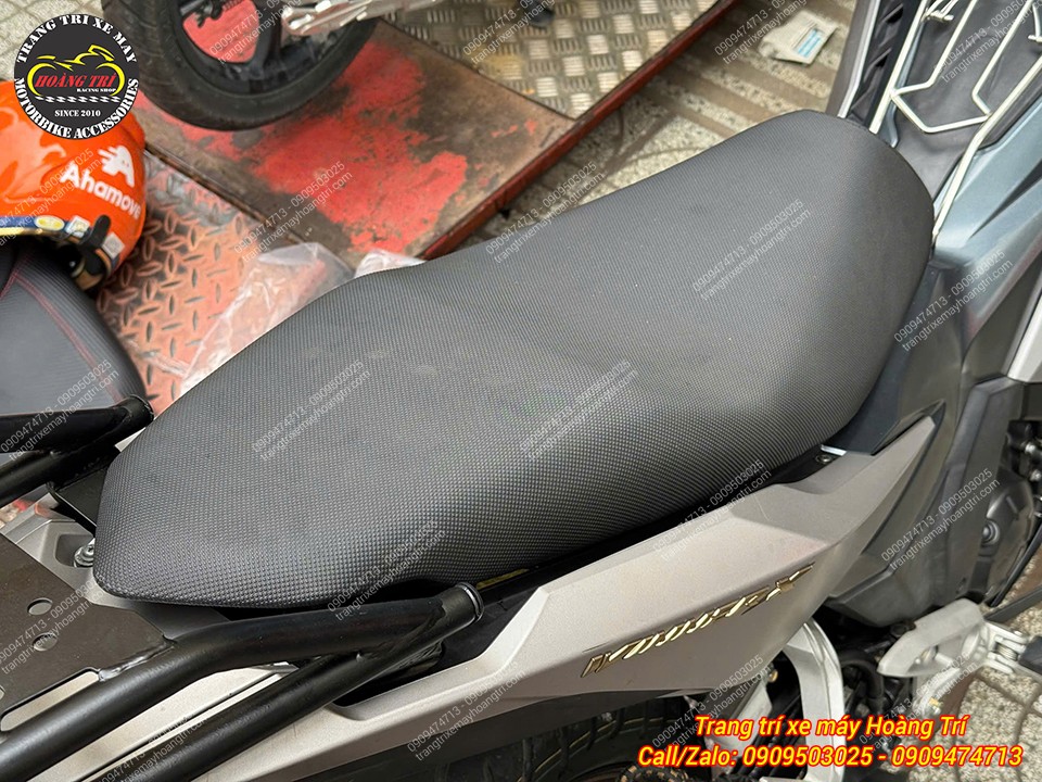 Yên nguyên bản Winner X V3 trước khi nâng cấp sang mẫu yên hai tầng kiểu bánh mì