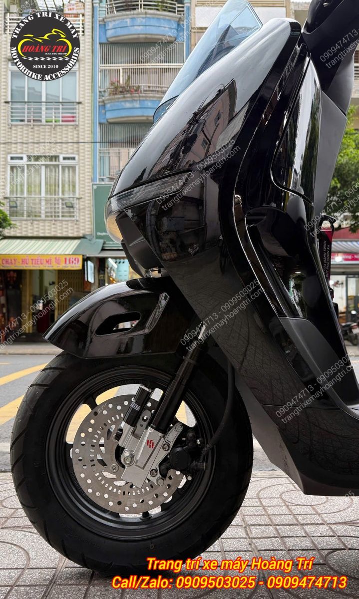Toàn cảnh dàn đầu Honda UC3 sau khi trang bị phuộc Kingham đen và đĩa thắng ABS