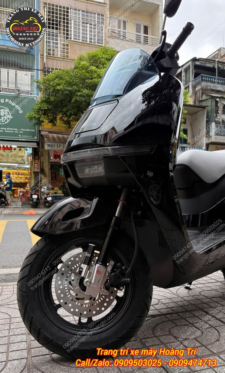 Honda UC3 màu đen hoàn thiện nâng cấp phuộc Kingham, tăng ngoại hình, trải nghiệm nhún