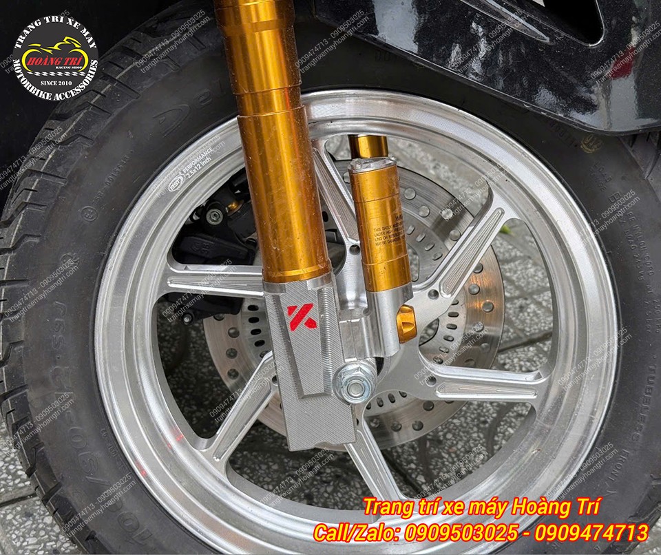 Phuộc Kingham màu vàng kết hợp mâm CNC tạo diện mạo nổi bật cho dàn chân Honda UC3