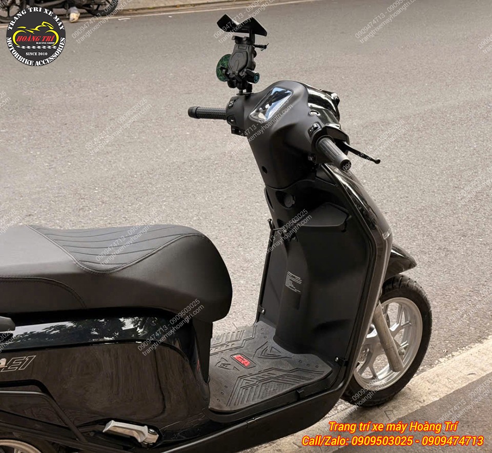 Khung bảo vệ Dat.Bike Era vừa hạn chế trầy xước, vừa tạo điểm nhấn trang trí