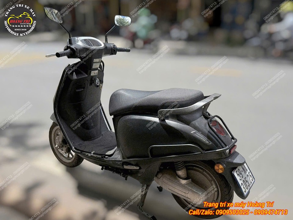Bảo vệ quanh xe và cả đèn hậu phía sau tạo nên khung viền cho xế cưng của bạn