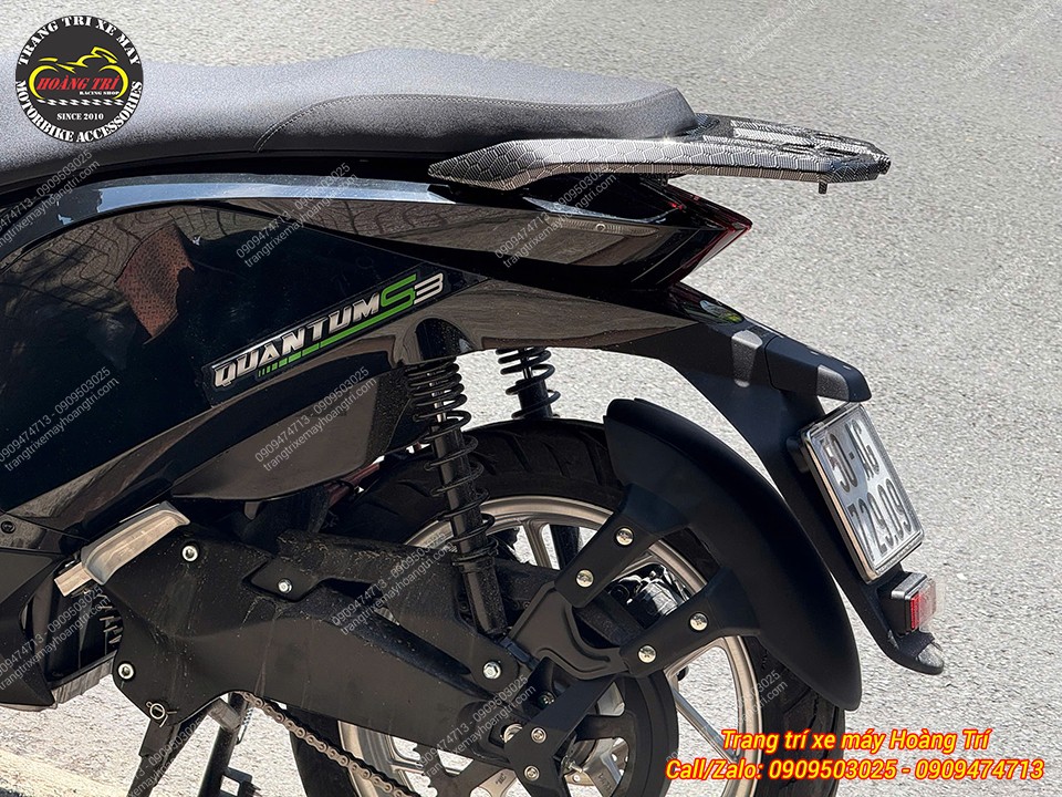 Baga sau nhôm đúc họa tiết carbon kết hợp chắn bùn, tăng tiện ích cho DatBike Quantum S3