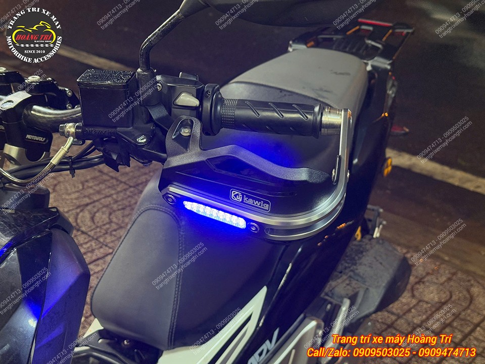 Tham khảo và trang bị ngay bảo vệ tay lái Kewig để thay đổi phong cách hầm hố hơn cho xế cưng